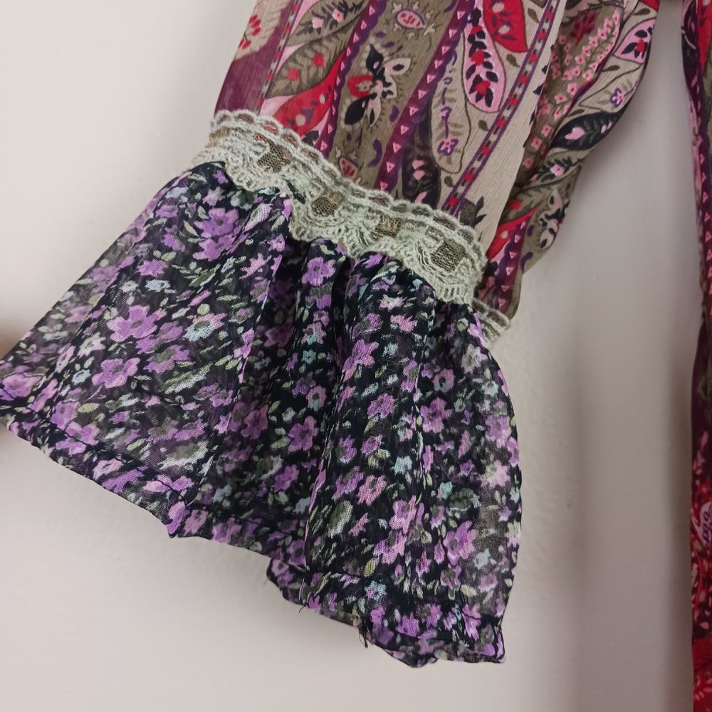 DAYTRIP| Boho Floral Paisley Print Lace Detail Sheer Peasant Blouse - Picture 6 of 8